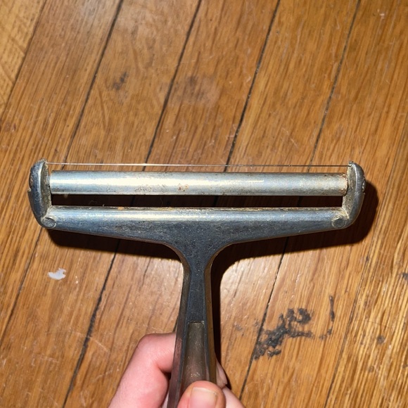 Vintage Nevco Cheese Slicer - Picture 3 of 10